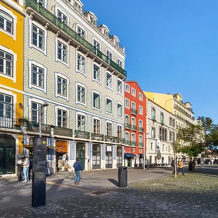 Апартаменты Whome Majestic With Breathtaking River Views *