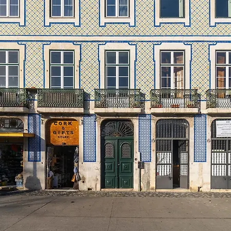 Апартаменты Whome Majestic With Breathtaking River Views *