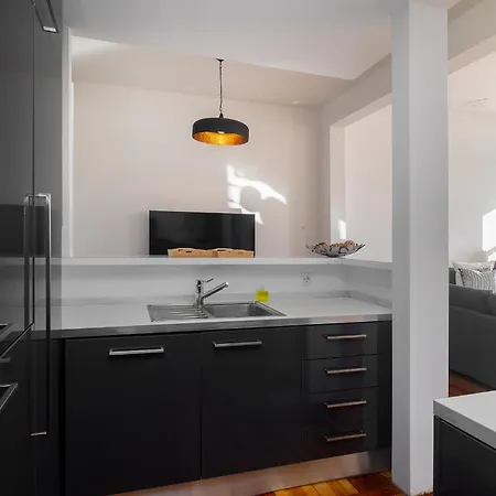 Whome Majestic With Breathtaking River Views Лиссабон